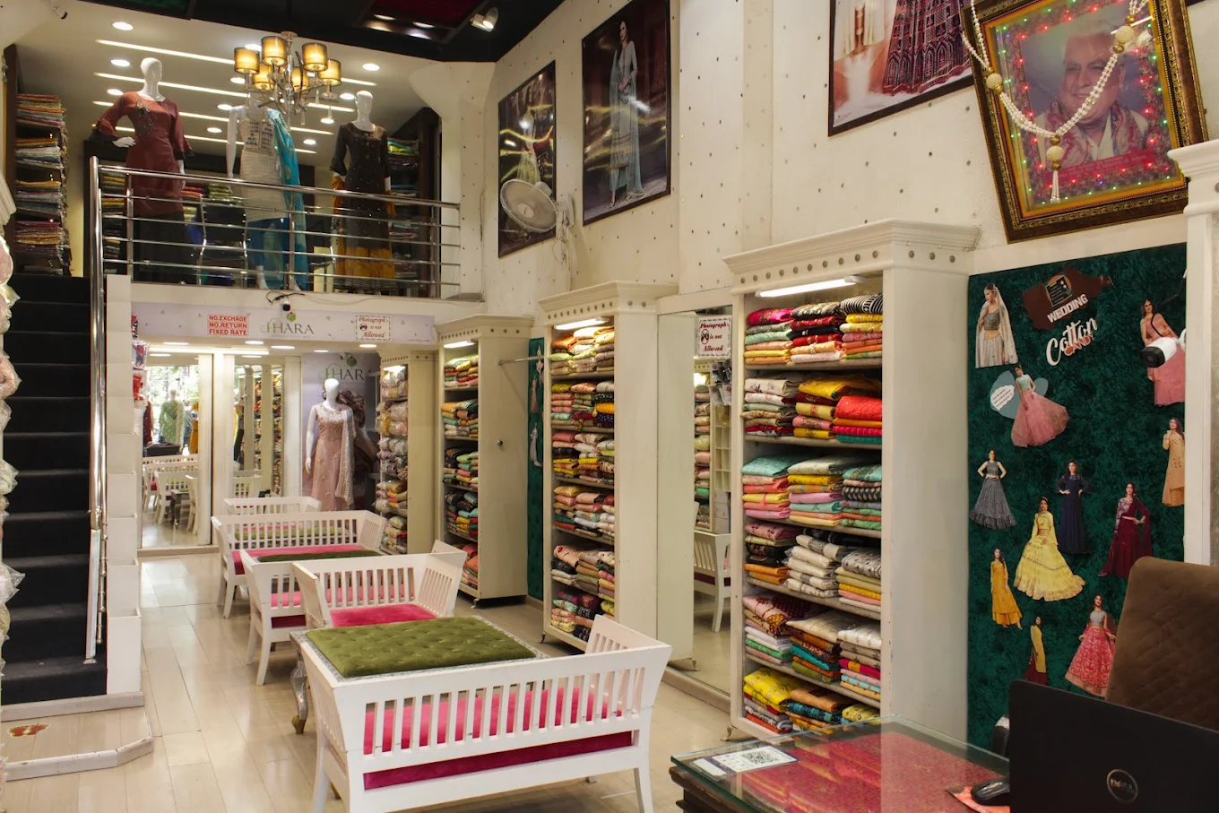 Krishna Designer Showroom – Indore